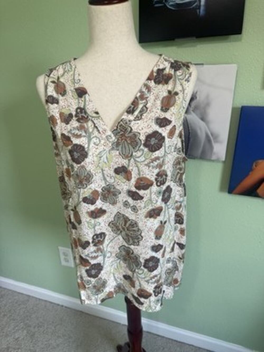 Sonoma Womens Medium Floral Tank Top Earth Tone V-Neck Sleeveless Cami Boho